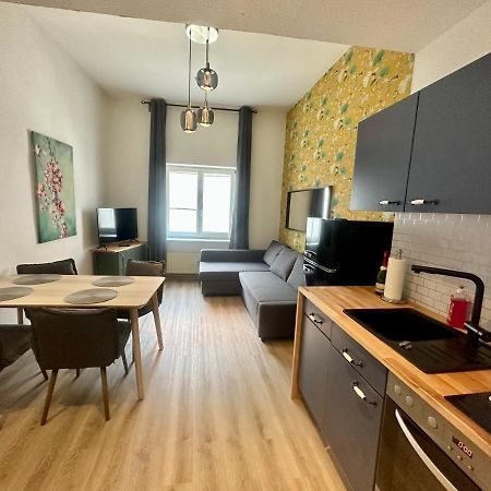 Apartment Zum Gelben Kolibri Inkl. Parkplatz Erfurt Exterior foto